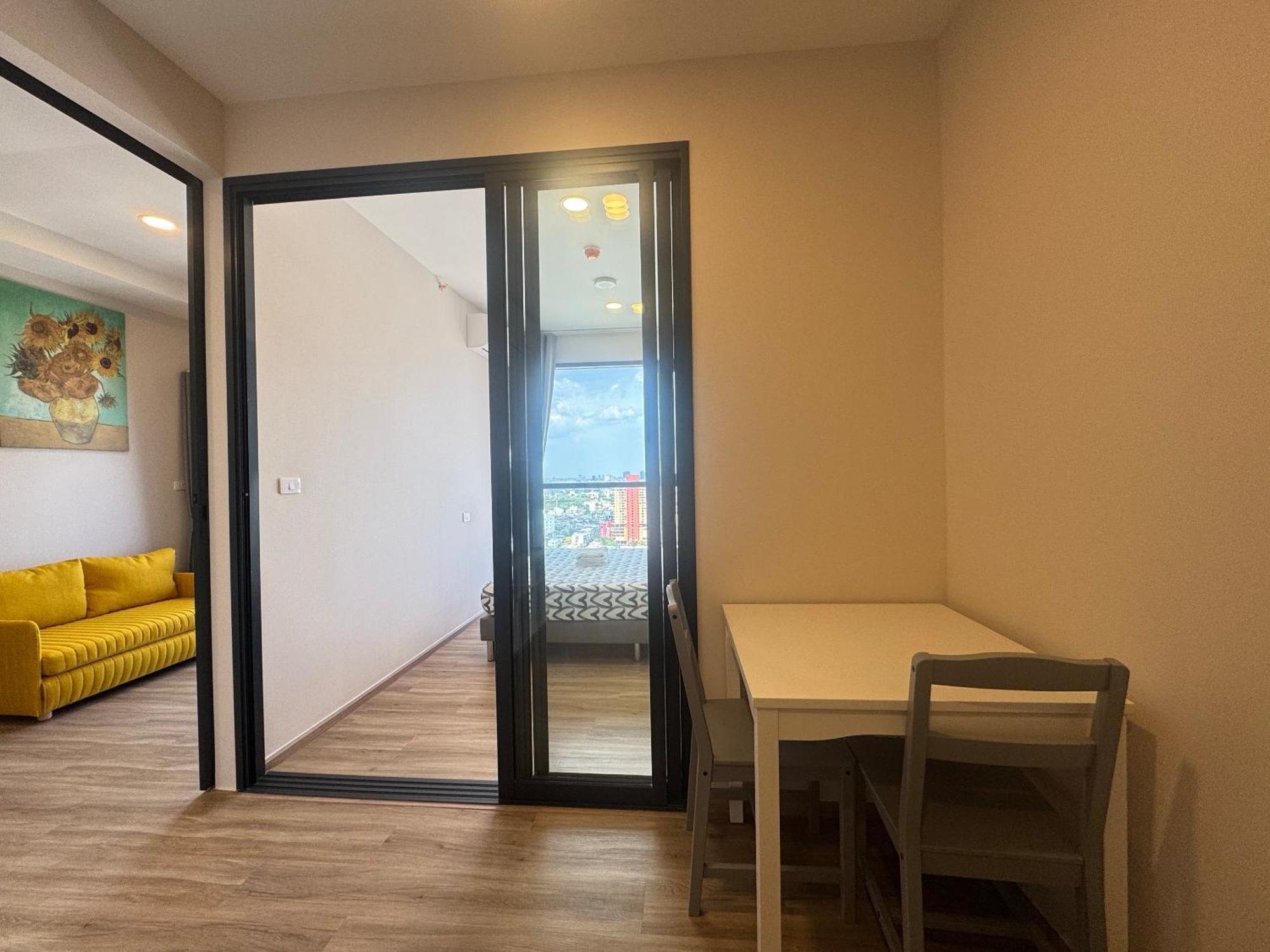 The St-age Condo-huai Khwang Bangkok