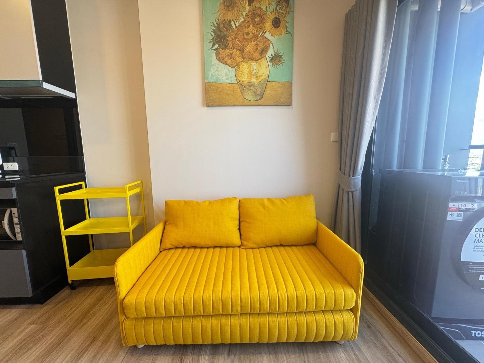 The St-age Condo-huai Khwang Apartment